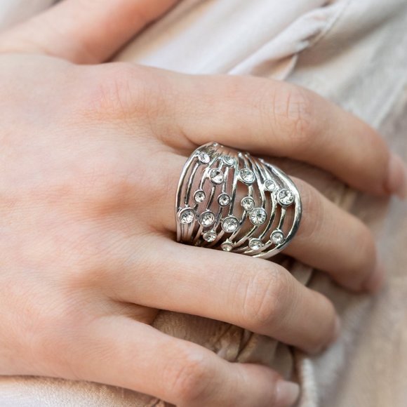 paparazzi Jewelry - Radiantly Rising - White Ring